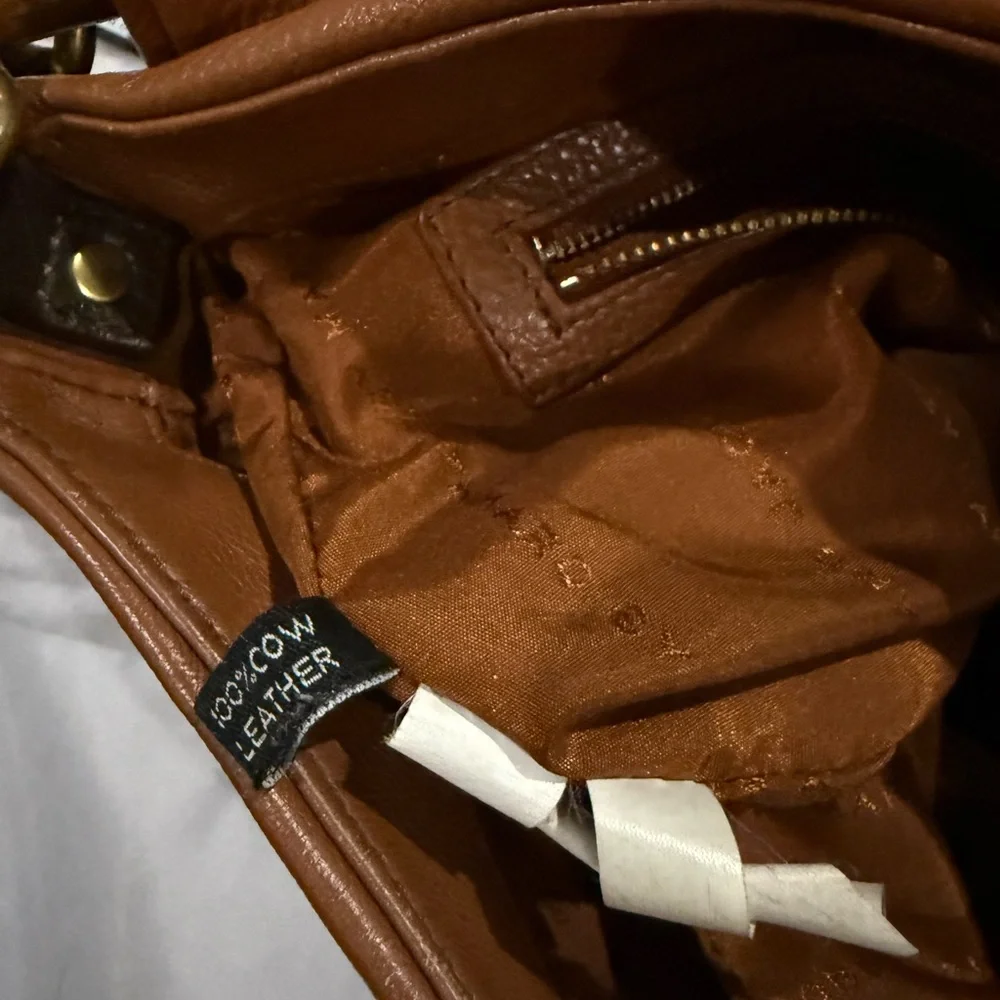 Marc by Marc Jacobs Too Hot To Handle Laetitia Hobo - Picture 10 of 13